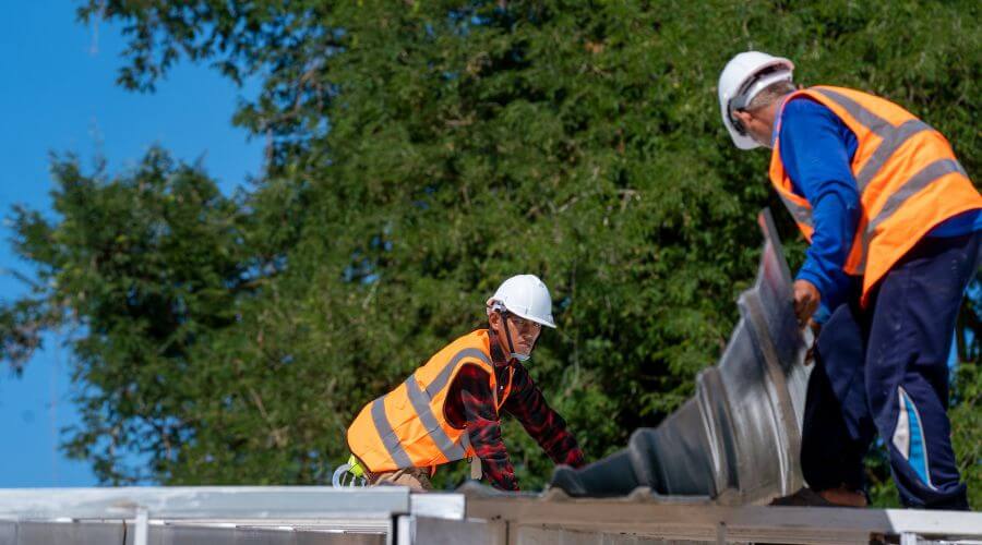 Professional residential roofers in Peterson, IA